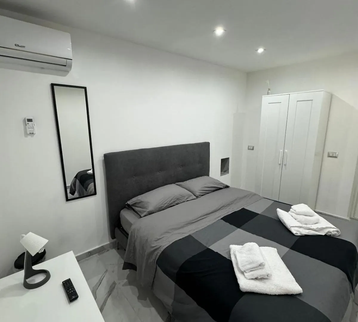 Dom wakacyjny Carlant Apartment Katania