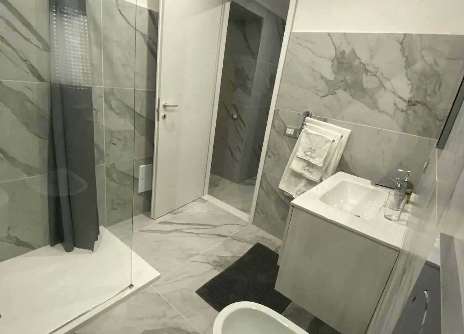 Carlant Apartment Katania 0*,  Włochy