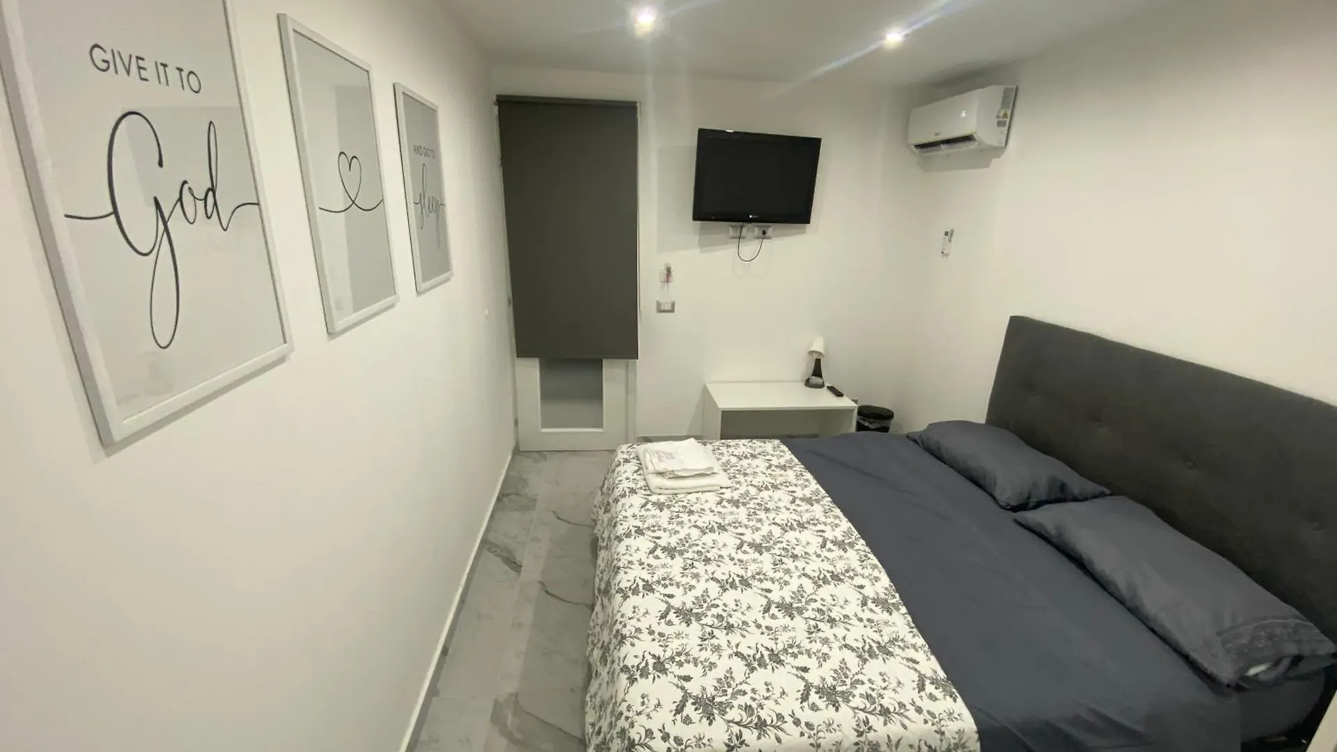 Prázdninový dům Carlant Apartment Katánie Itálie